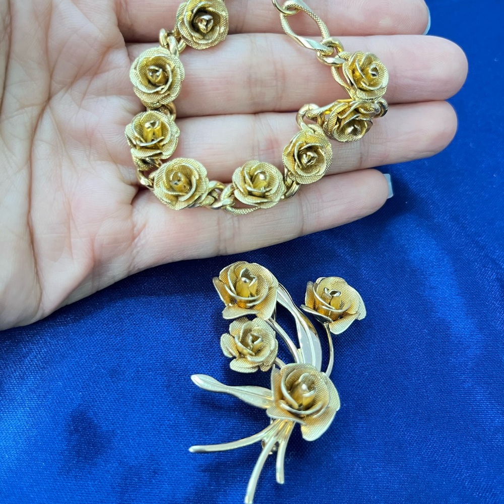 VTG Rose Branch Brooch Pin & Bracelet Textured Floral Gorgeous Gold Tone Vintage